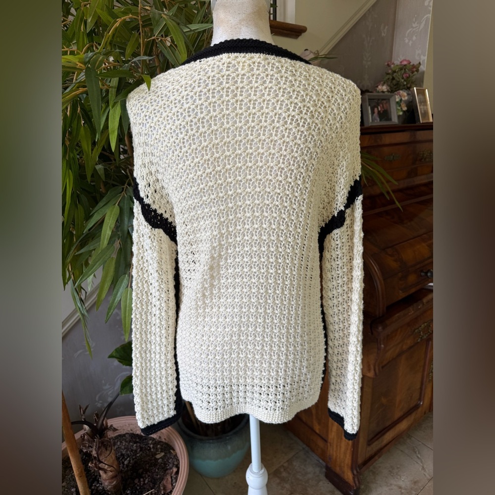 Greige Cable net cream and black sweater size small excellent condition - Picture 5 of 9